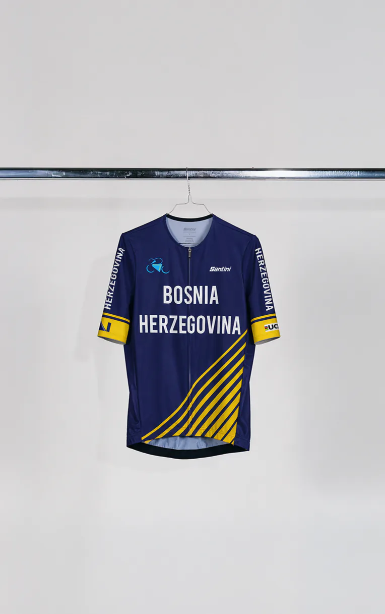 Tenue de l’équipe nationale — Bosnie-Herzégovine
